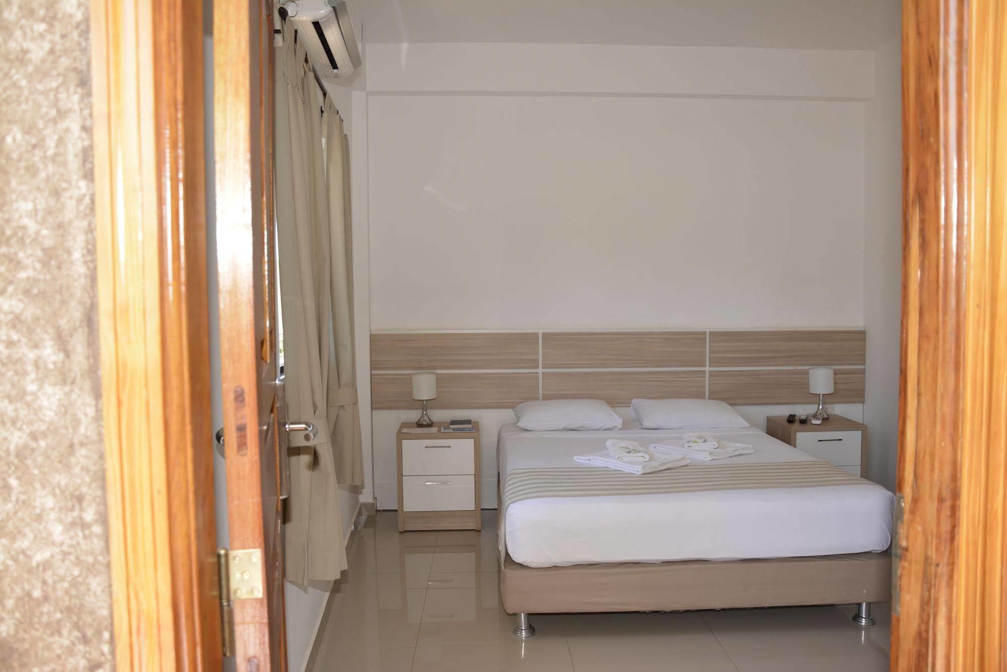 Hotel Salzburgo سيوداد ديل إستي المظهر الخارجي الصورة